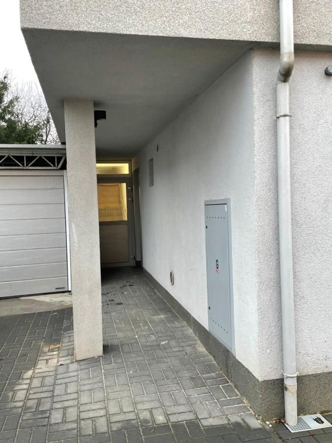 Apartamenty Komorniki コモルニキ エクステリア 写真